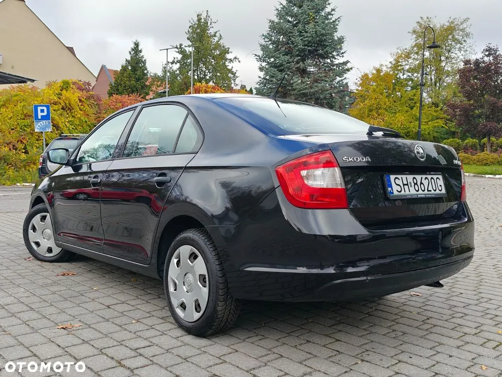 Skoda Rapid 2013 photo 4