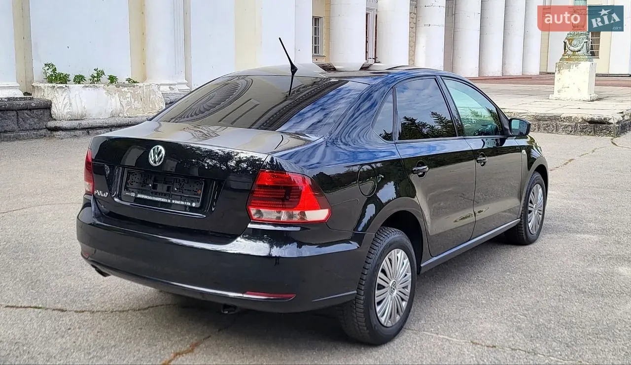 Volkswagen Polo 2016 photo 4
