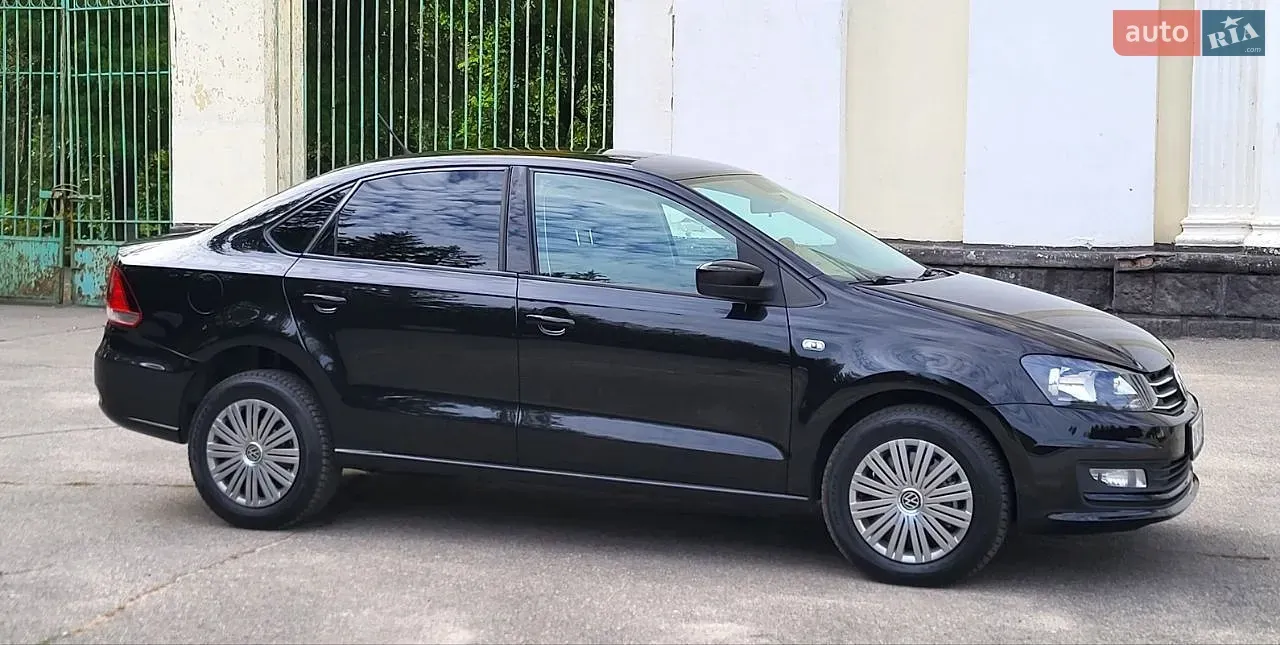 Volkswagen Polo 2016 photo 2
