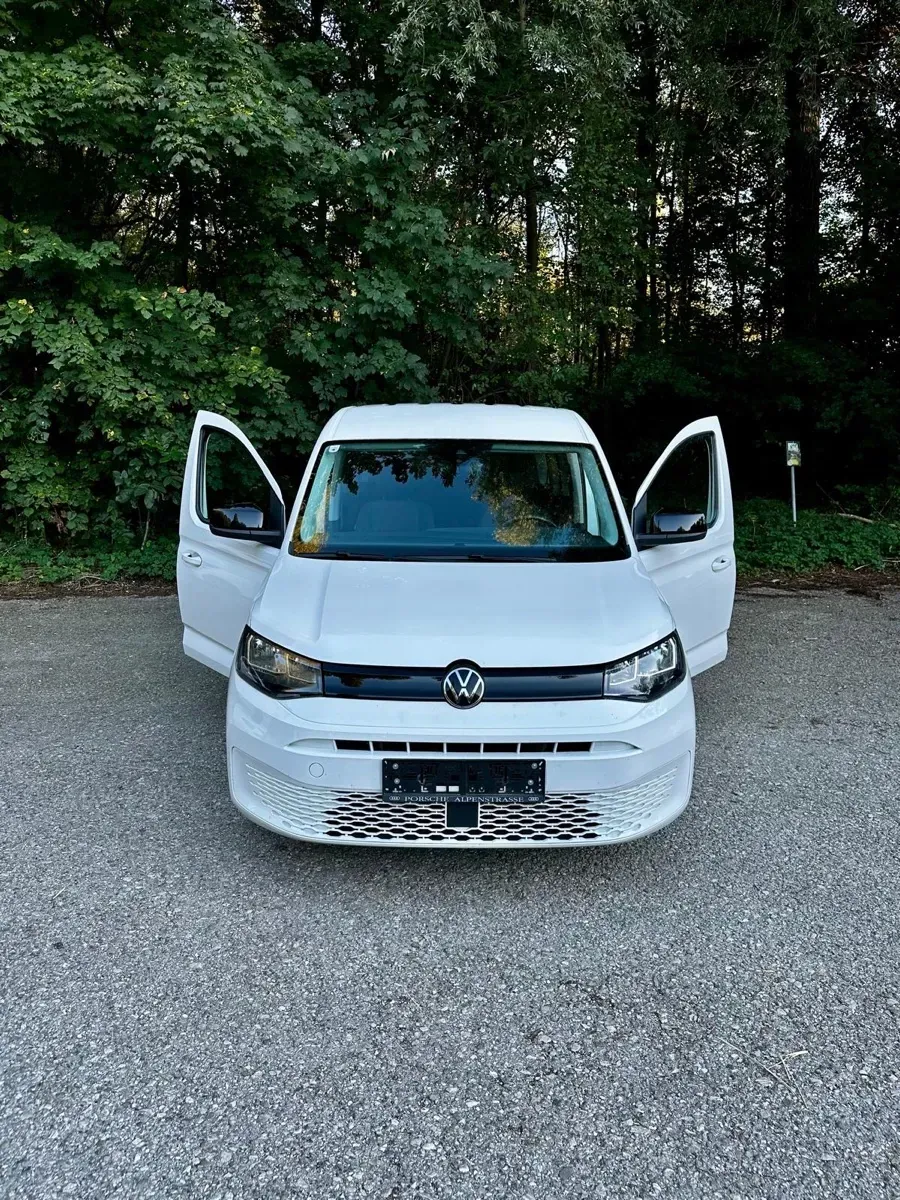 Volkswagen Caddy 2022 photo 2
