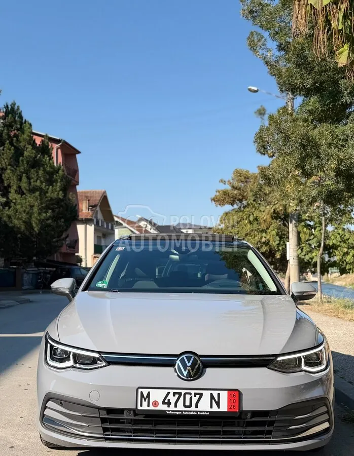 Volkswagen Golf 8 2022 photo 2