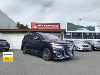 Nissan Elgrand 2015 photo 4