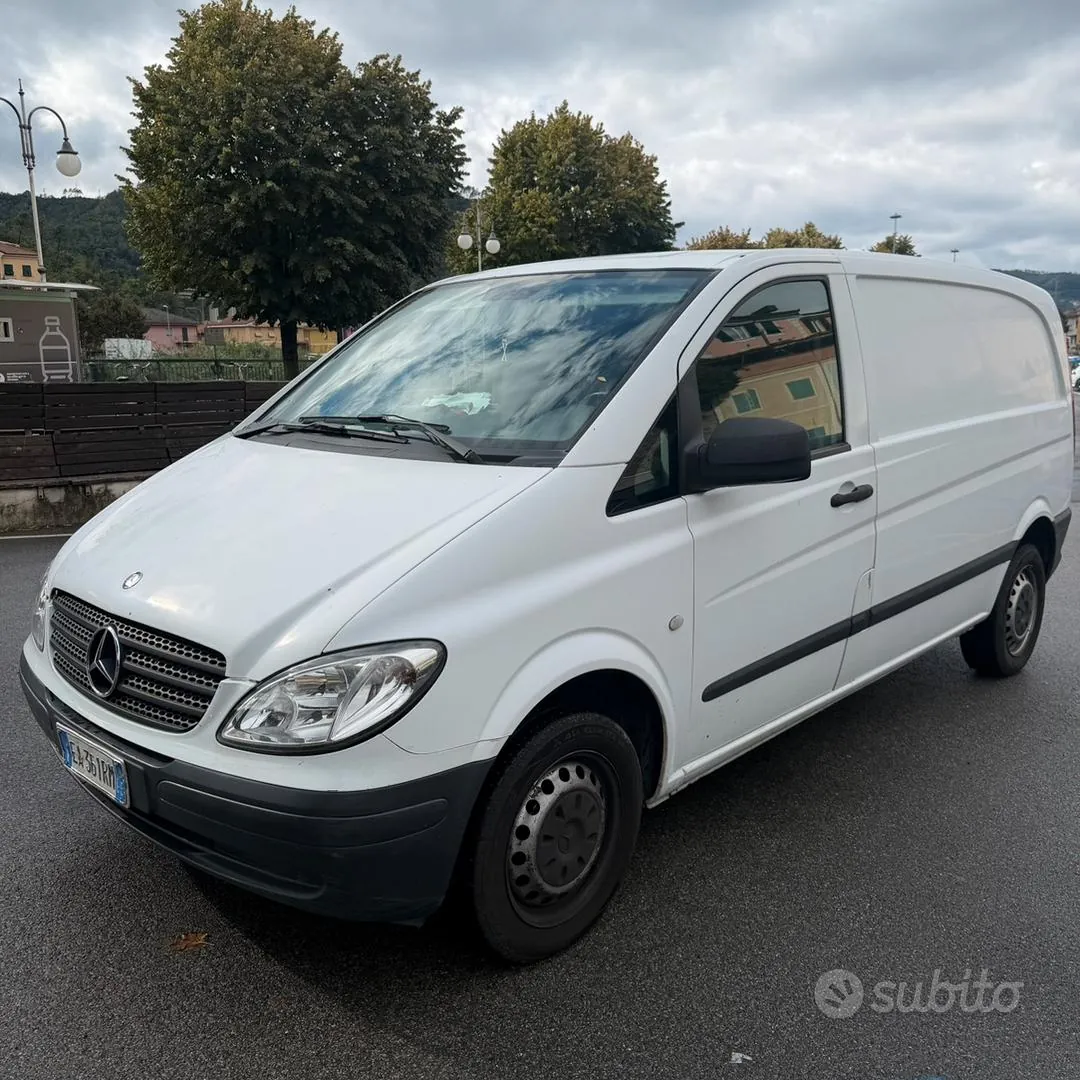 Mercedes-Benz Vito 2010 photo 2