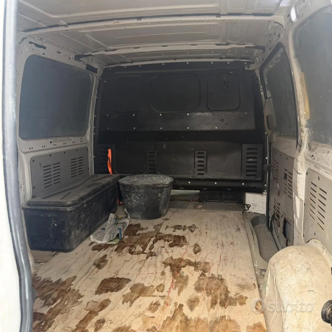 Mercedes-Benz Vito 2010 photo 5