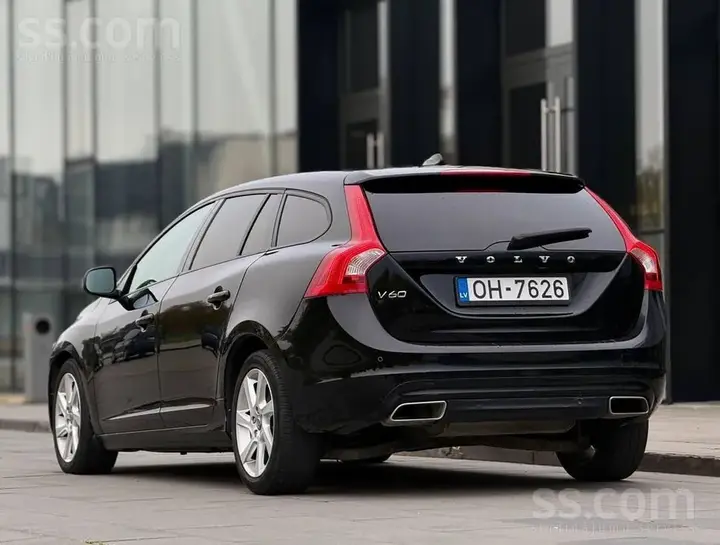Volvo V60 2014 photo 3
