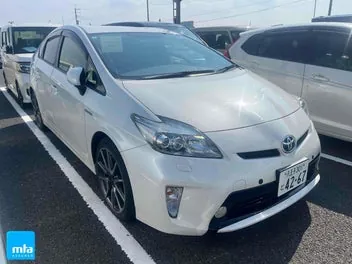 Toyota Prius 2014 photo 2