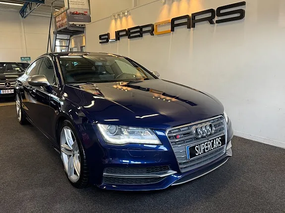 Audi S7 2013 photo 2