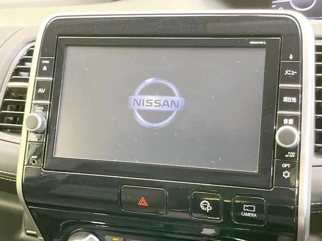 Nissan Serenade 2017 photo 3