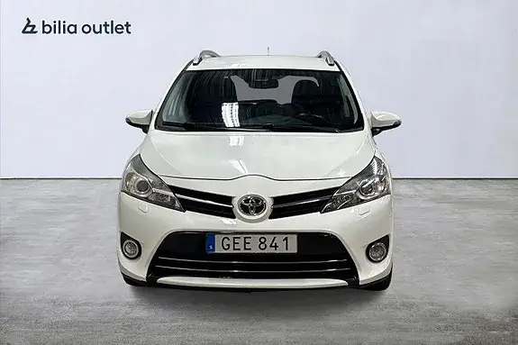 Toyota Verso 2018 photo 3