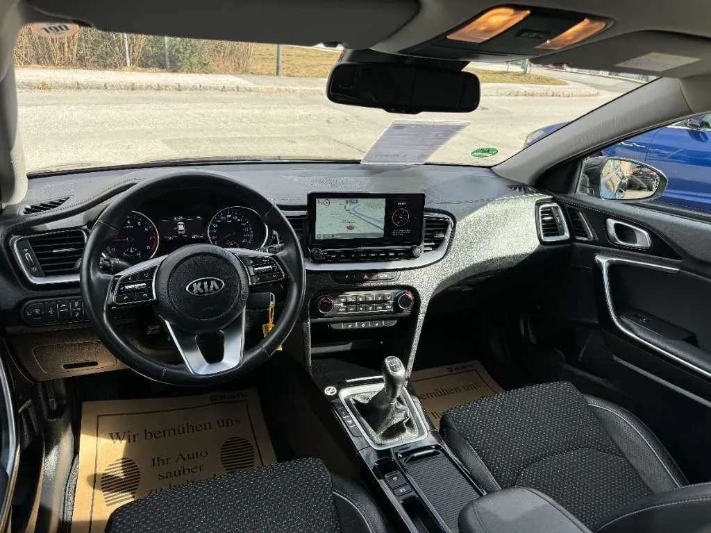 Kia Ceed 2022 photo 3