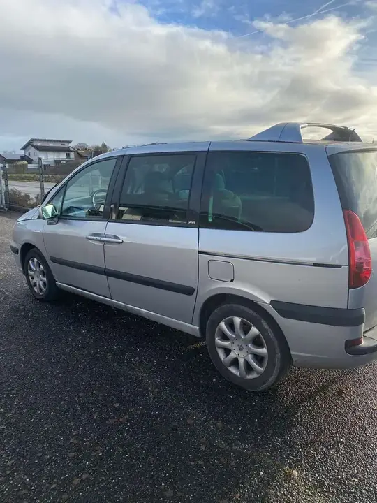 Peugeot 807 2005 photo 2