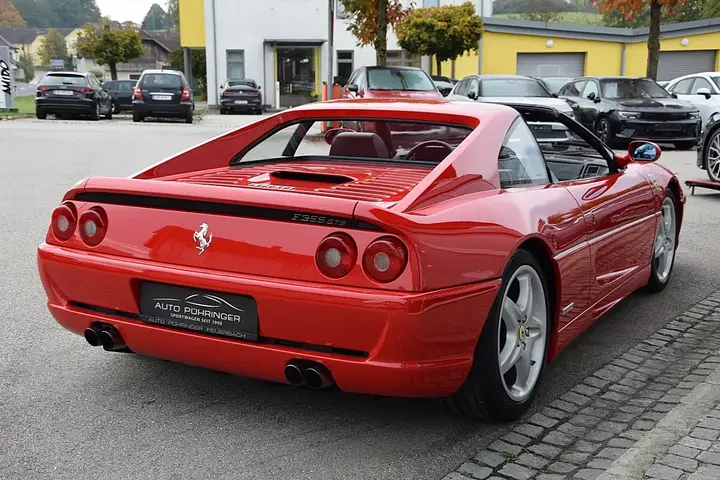 Ferrari F355 1997 photo 3