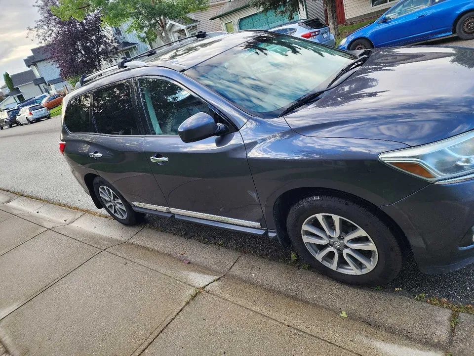 Nissan Pathfinder 2013 photo 3