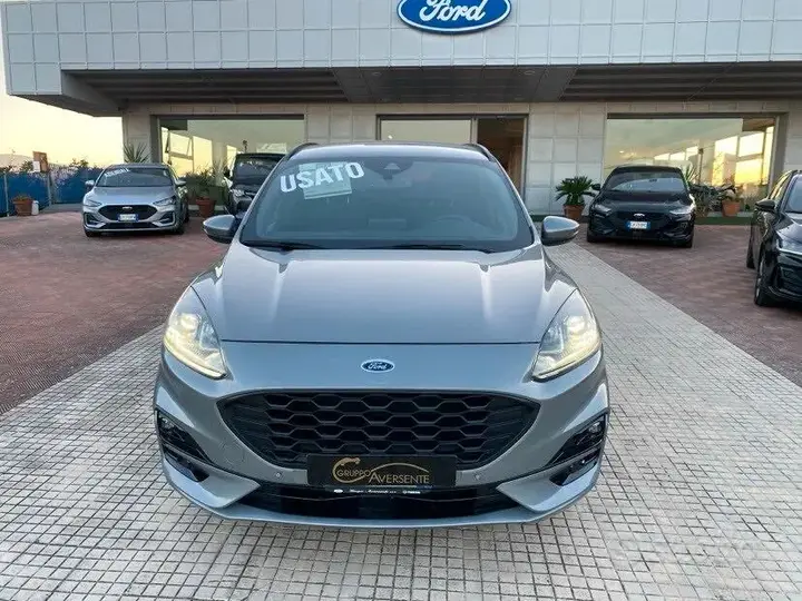 Ford Kuga 2022 photo 2