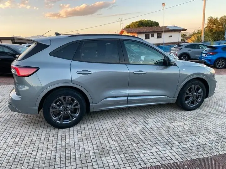 Ford Kuga 2022 photo 5