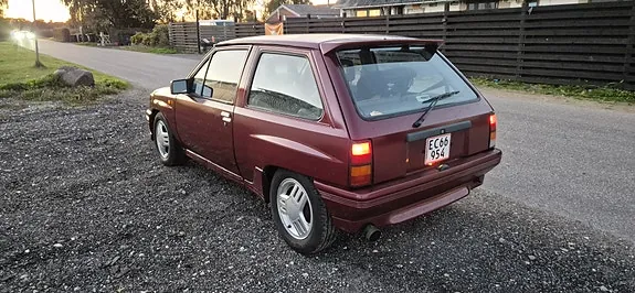 Opel Corsa 1992 photo 4