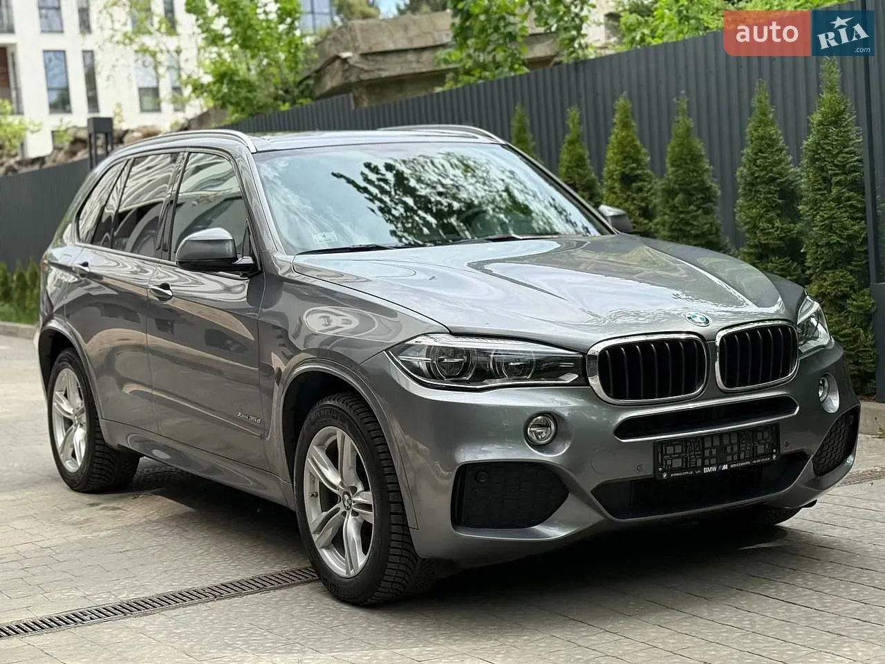 BMW X5 2015 photo 2