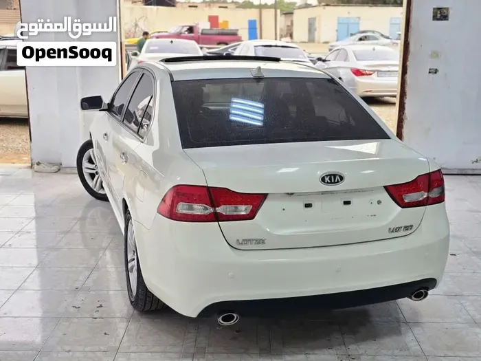 Kia Lotze 2010 photo 2