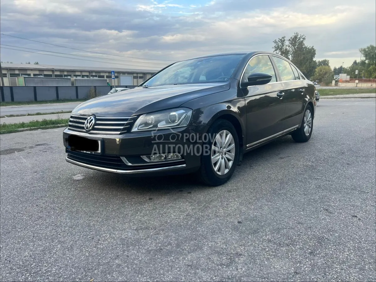 Volkswagen Passat B7 2013 photo 2