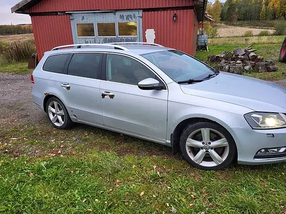 Volkswagen Passat 2012 photo 4