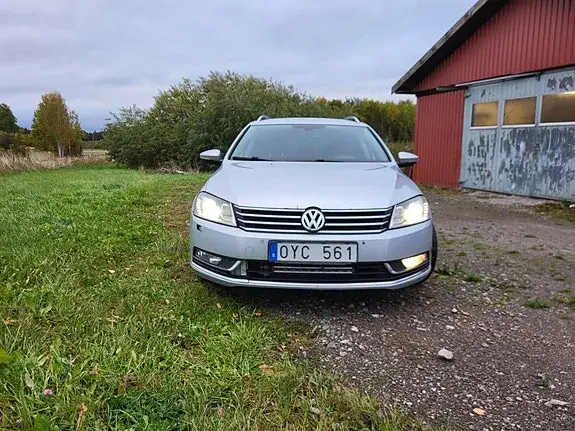 Volkswagen Passat 2012 photo 3