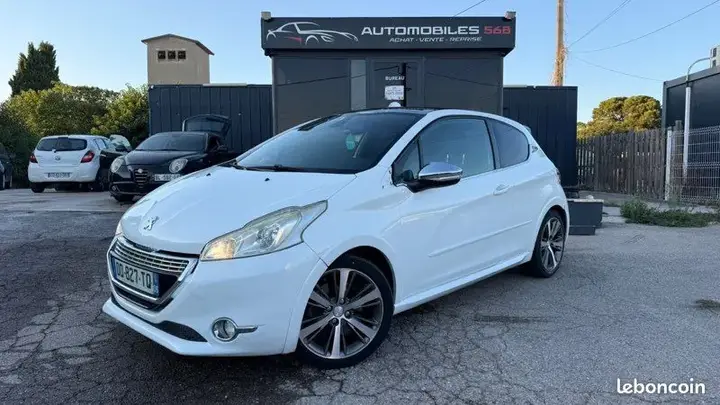 Peugeot 208 2014 photo 4