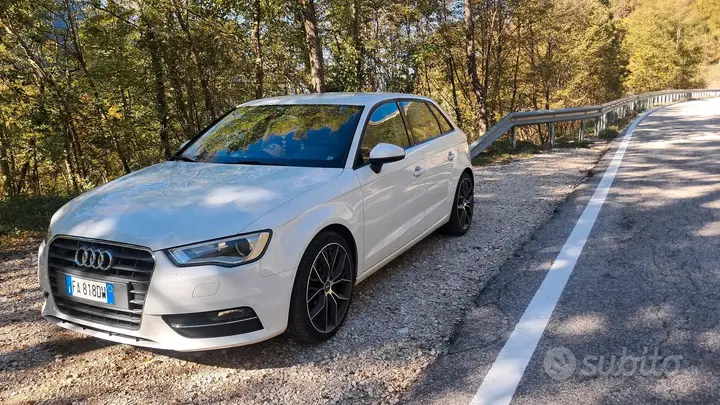Audi A3 2015 photo 3
