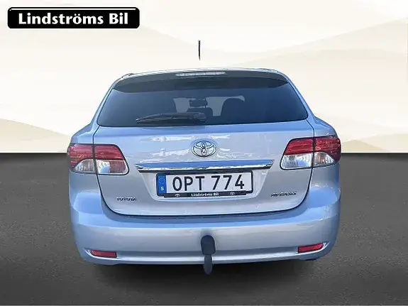 Toyota Avensis 2014 photo 5