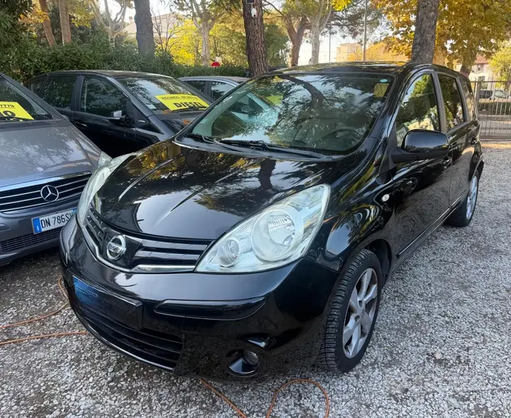 Nissan Note 2009 photo 3