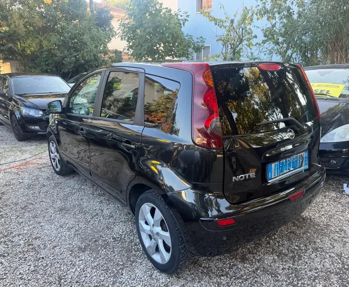 Nissan Note 2009 photo 5