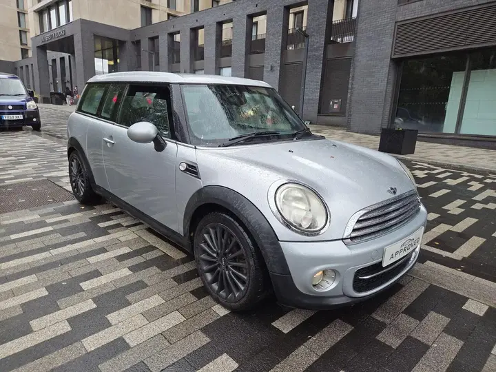 Mini Clubman 2010 photo 2