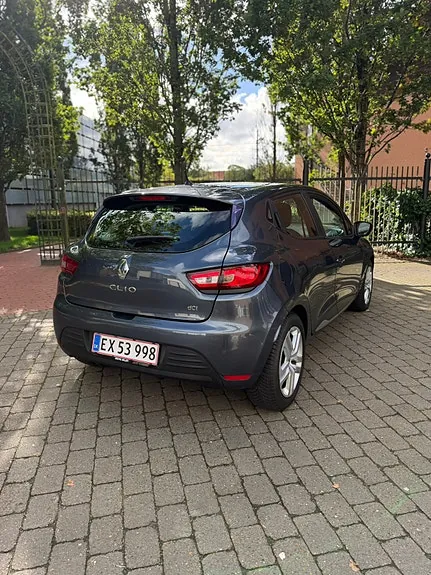 Renault Clio 2016 photo 2