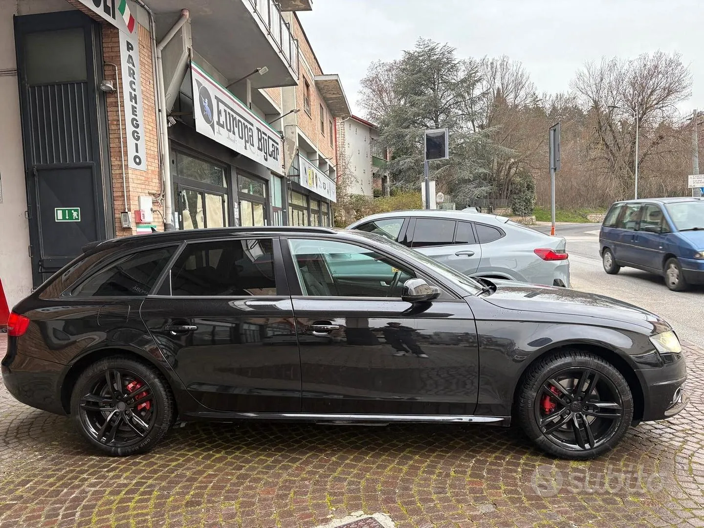 Audi A4 2011 photo 5