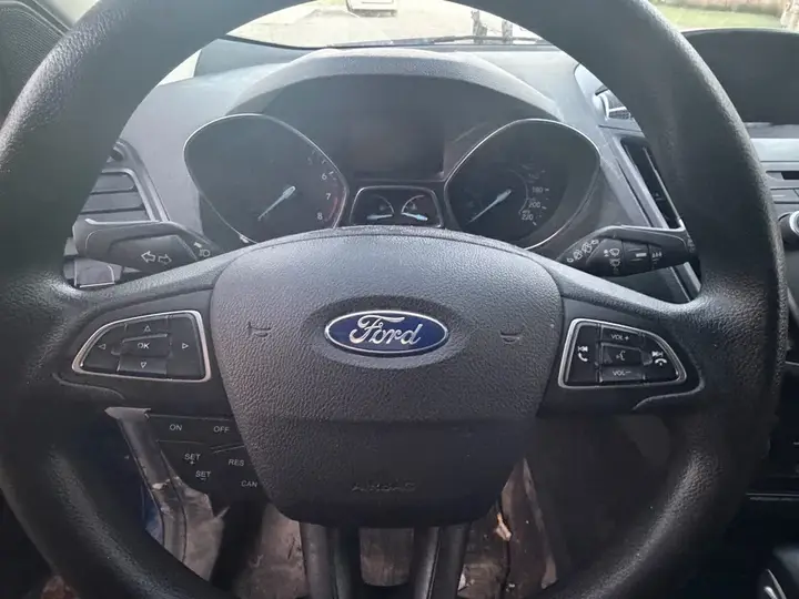 Ford Escape 2018 photo 5