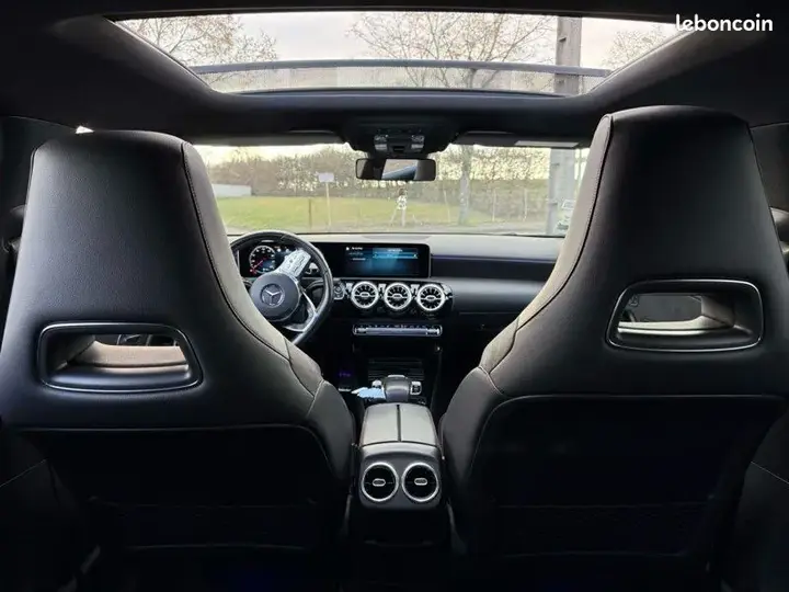 Mercedes-Benz A-Class 2019 photo 3