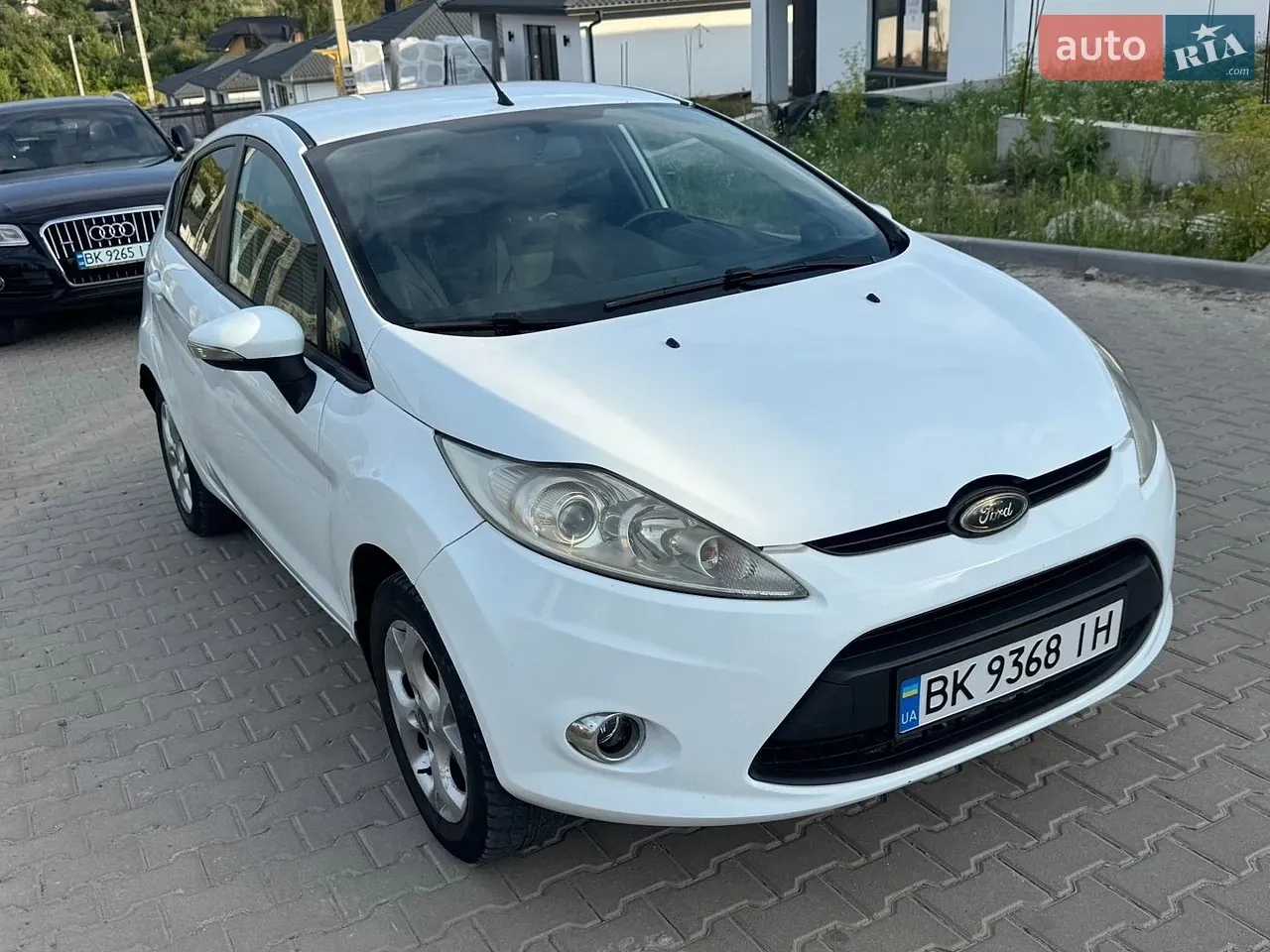 Ford Fiesta 2011 photo 3
