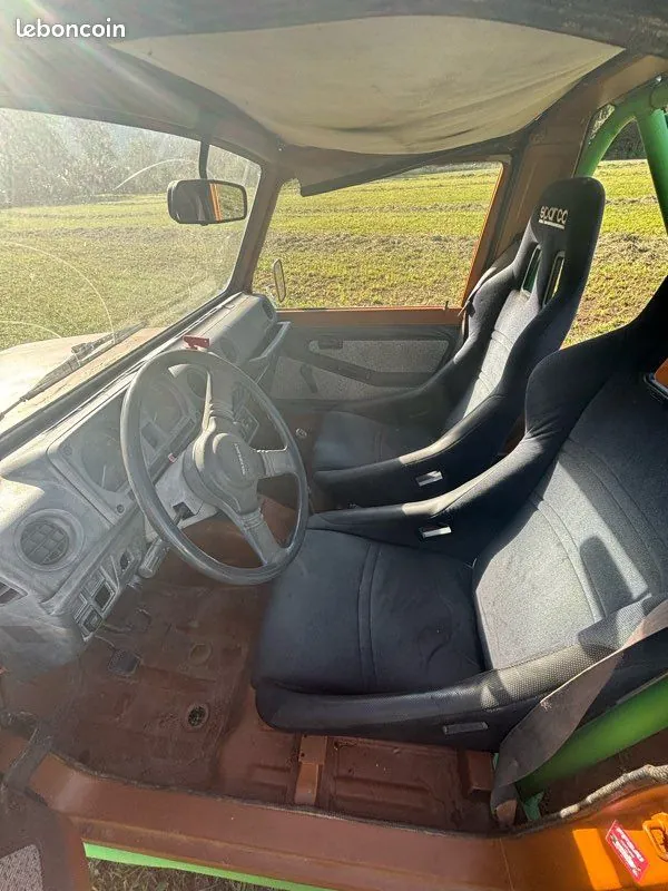 Suzuki Samurai 2000 photo 2