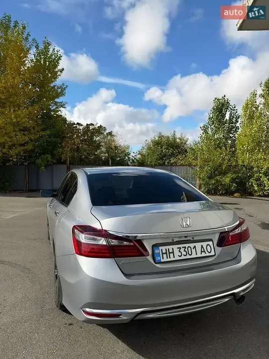 Honda Accord 2017 photo 4