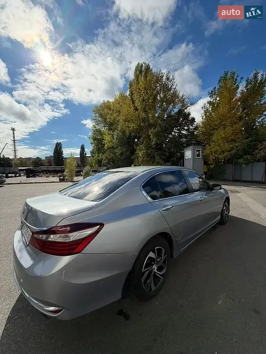 Honda Accord 2017 photo 5