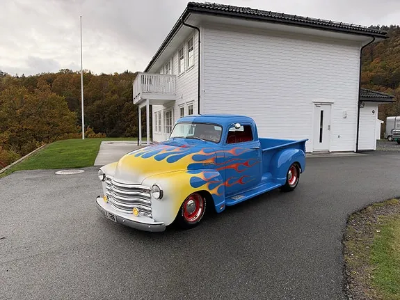 Chevrolet C10 1950 photo 2