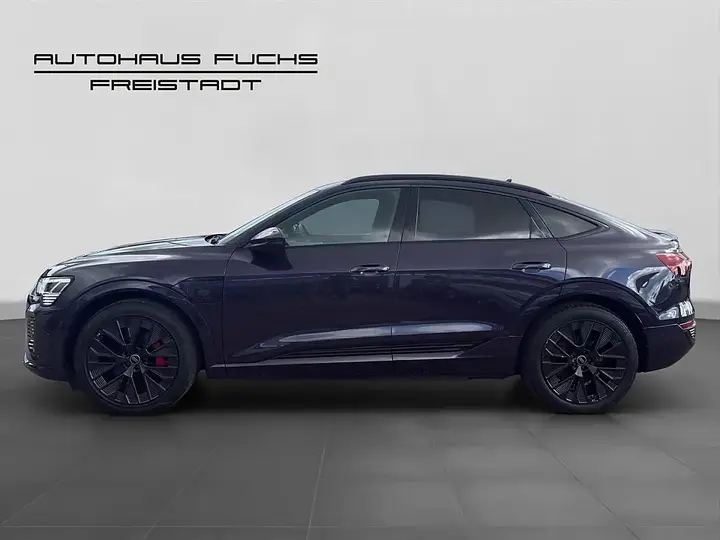 Audi Q8 2024 photo 2