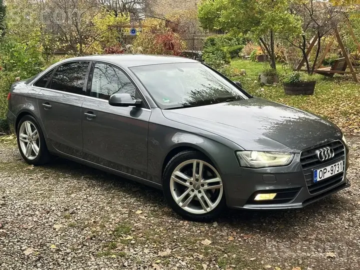 Audi A4 2013 photo 3