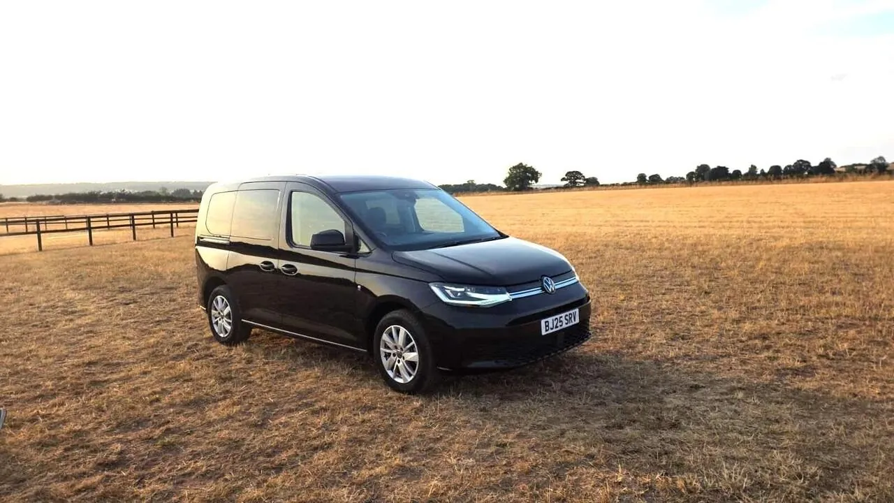 Volkswagen Caddy 2025 photo 2