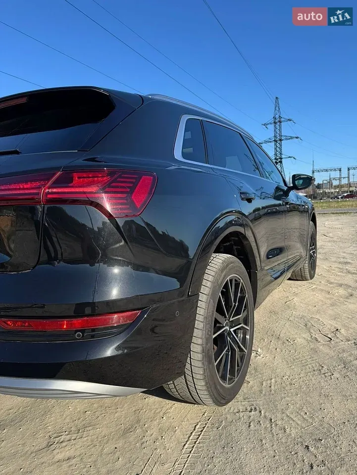 Audi E-Tron 2019 photo 5