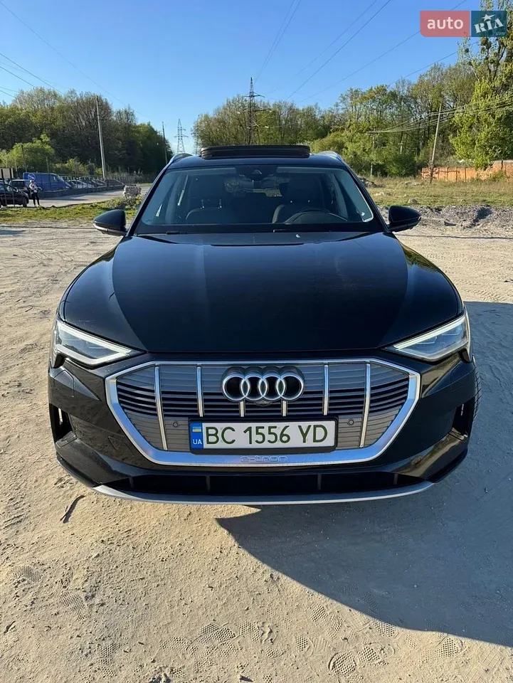 Audi E-Tron 2019 photo 2
