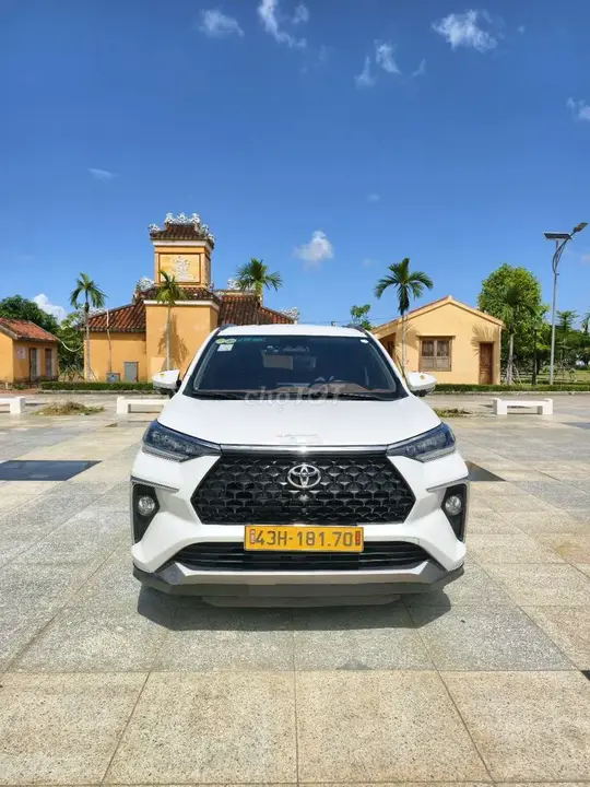 Toyota Veloz Cross