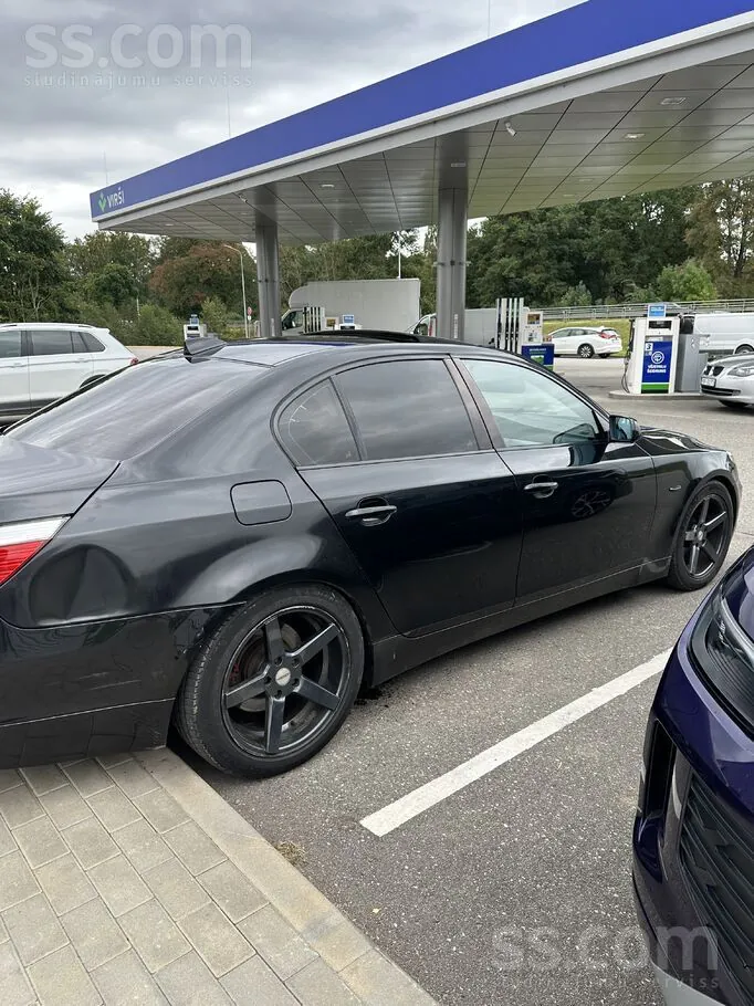 BMW 530D 2006 photo 4
