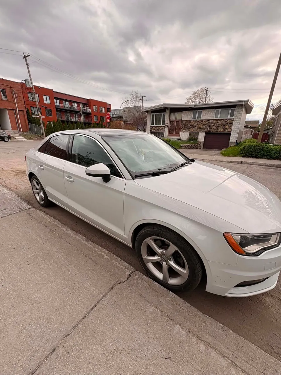 Audi A3 2015 photo 2