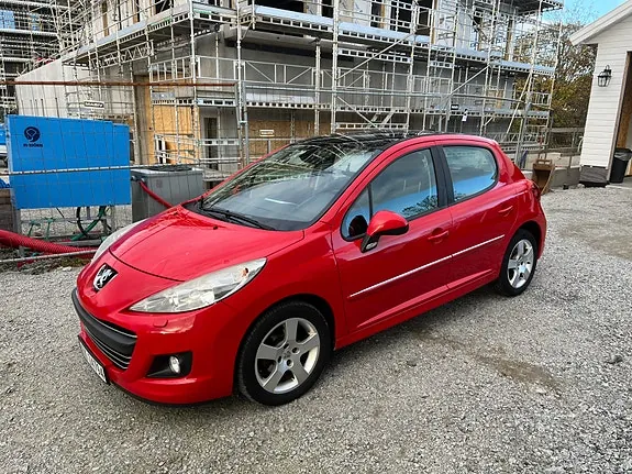 Peugeot 207 2010 photo 2