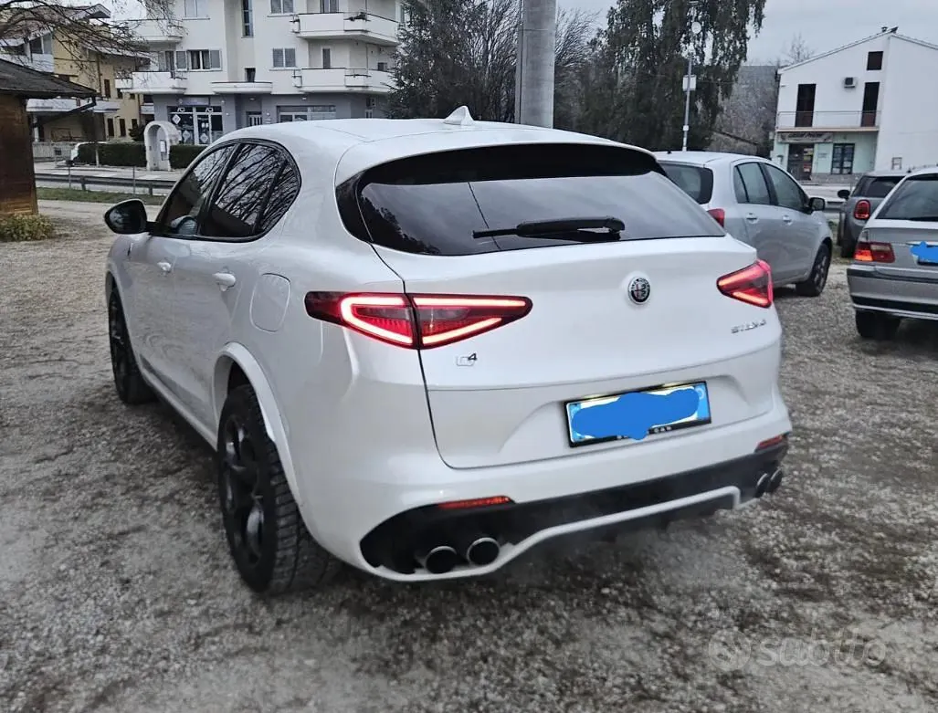 Alfa Romeo Stelvio 2019 photo 3